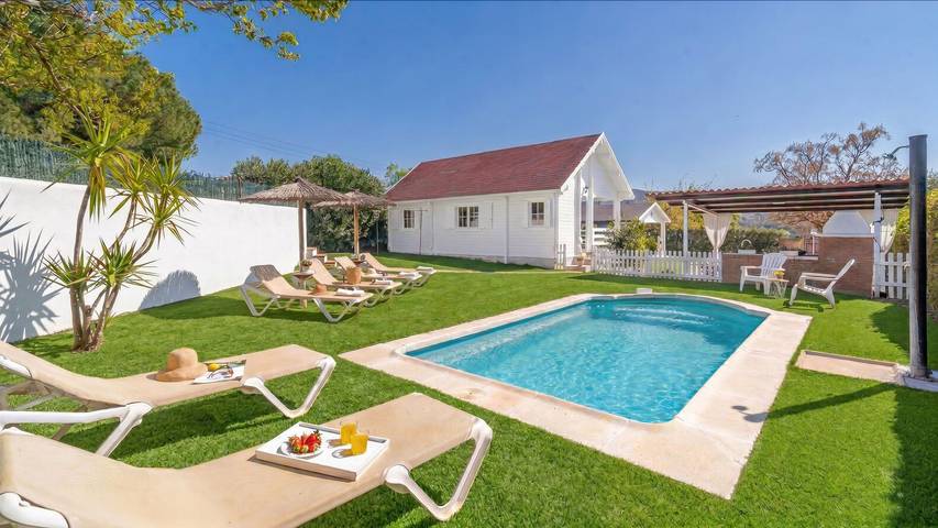 Casa de vacaciones para 6 personas, con Balcón/Terraza además de Jacuzzi y Piscina en Setenil de las Bodegas