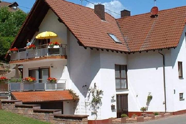 Ferienwohnung für 4 Personen, mit Balkon - 1