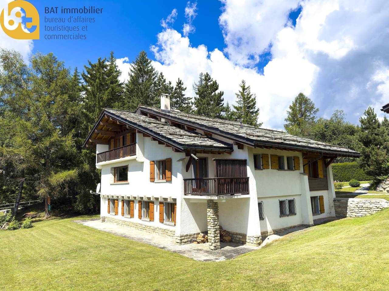 Entire apartment, Last Minute - Nava n° 96, large apartment in a chalet in Crans-Montana in Chermignon, Sion - Sierre region