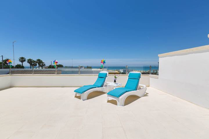 Location de vacances pour 8 personnes, avec terrasse à Porto Cesareo - 3