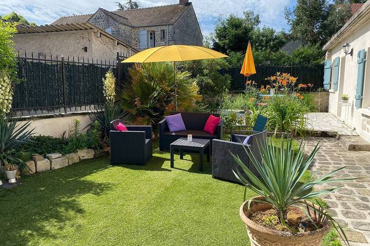 Gîte pour 2 personnes, avec Terrasse et Jardin à Barbizon