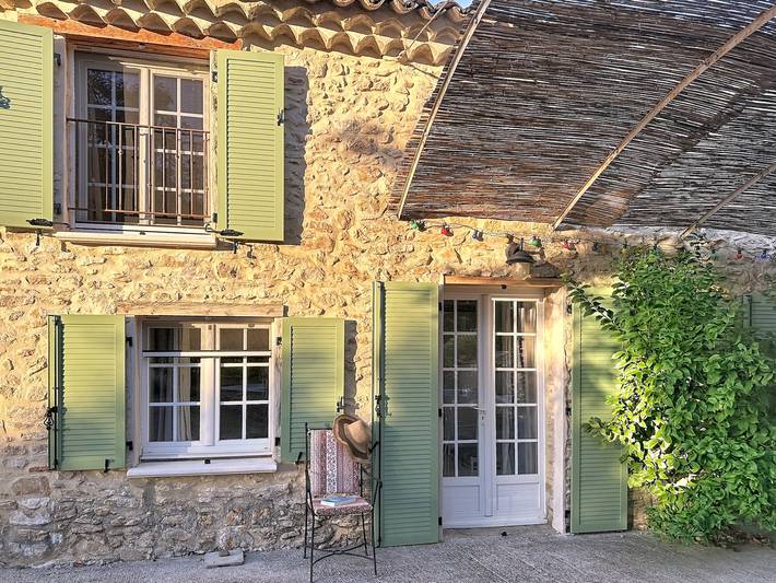 Gîte pour 15 personnes, avec piscine à Mornas - 4