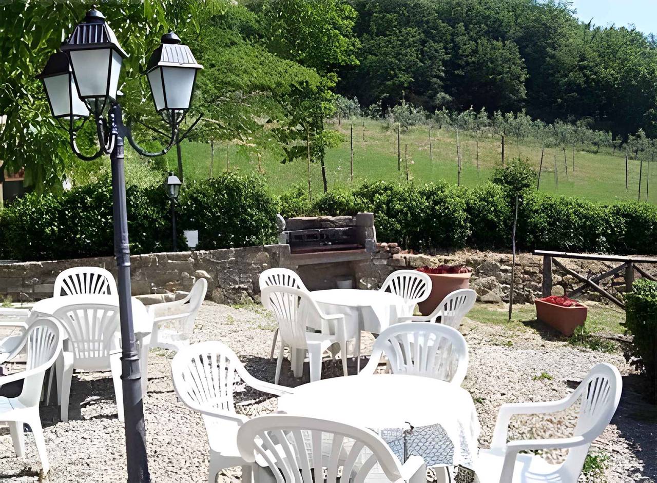 Ganze Ferienwohnung, Ferienwohnung mit Außenpool  in Dicomano, Florenz Provinz
