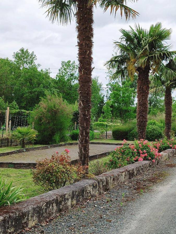 Location de vacances pour 6 personnes, avec vue ainsi que jardin et vue sur le lac, animaux acceptés à La Taillée - 4