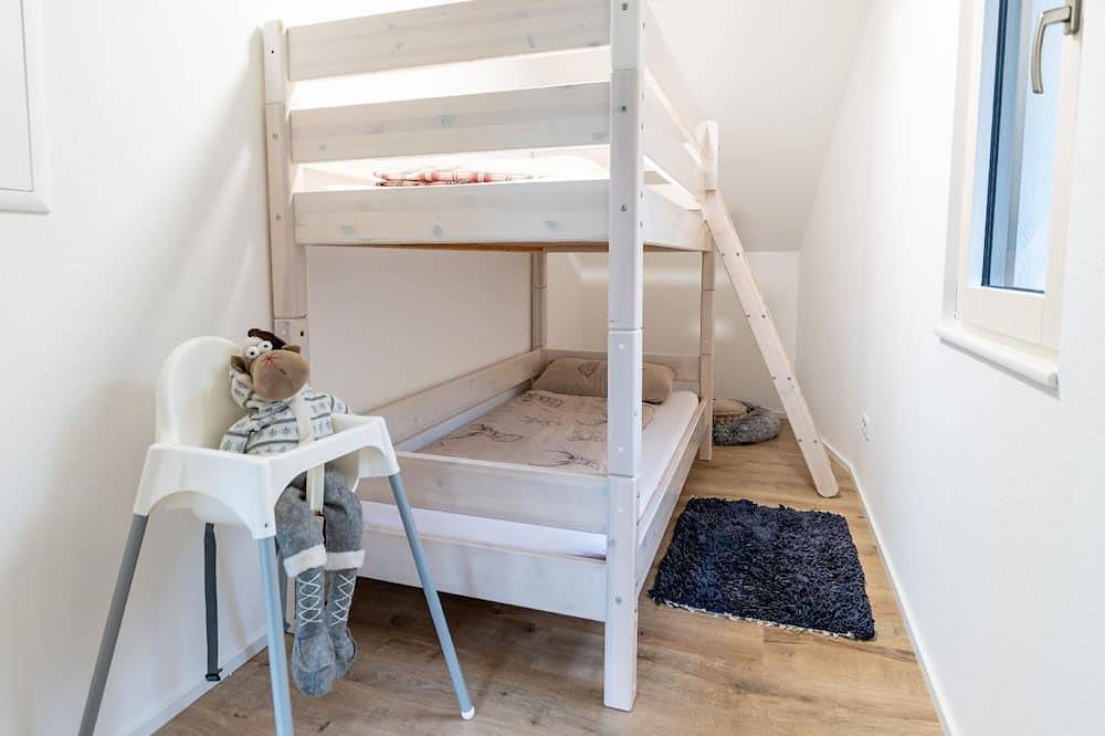 Ganze Wohnung, Fewo mit Whirlpool und Fass-Sauna im Schwarzwald in Hausach, Kinzigtal