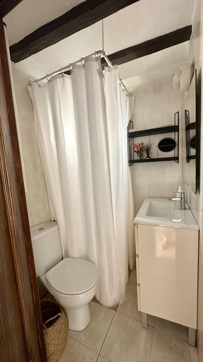 Entire apartment, Apartment 50 meters from the beach in the old town in La Vila Joiosa, Costa Blanca