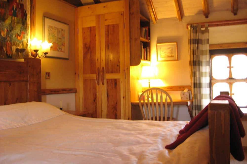 Beautifull Cottage With Views Mountain Stream And Pool in Penmachno, Snowdonia