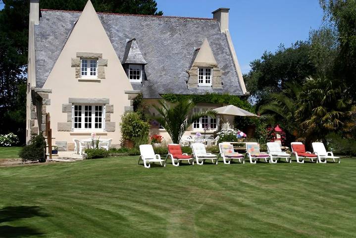 Location de vacances pour 11 personnes, avec jardin et terrasse, animaux acceptés à Plounévez-Lochrist - 3