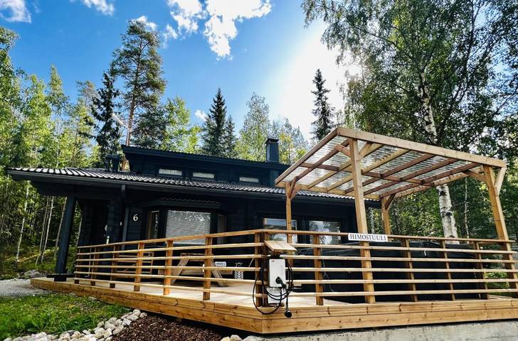 Ferienhaus für 8 Personen, mit Whirlpool und Terrasse sowie Sauna in Jämsä