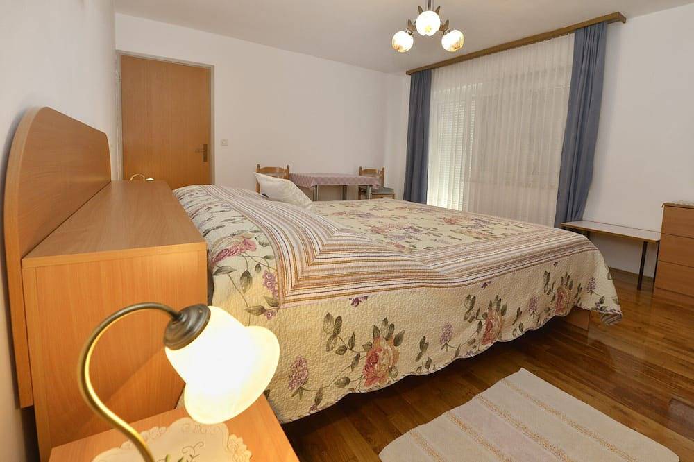 Room Ana Finida 1 with balcony in Poreč, Porec en omgeving