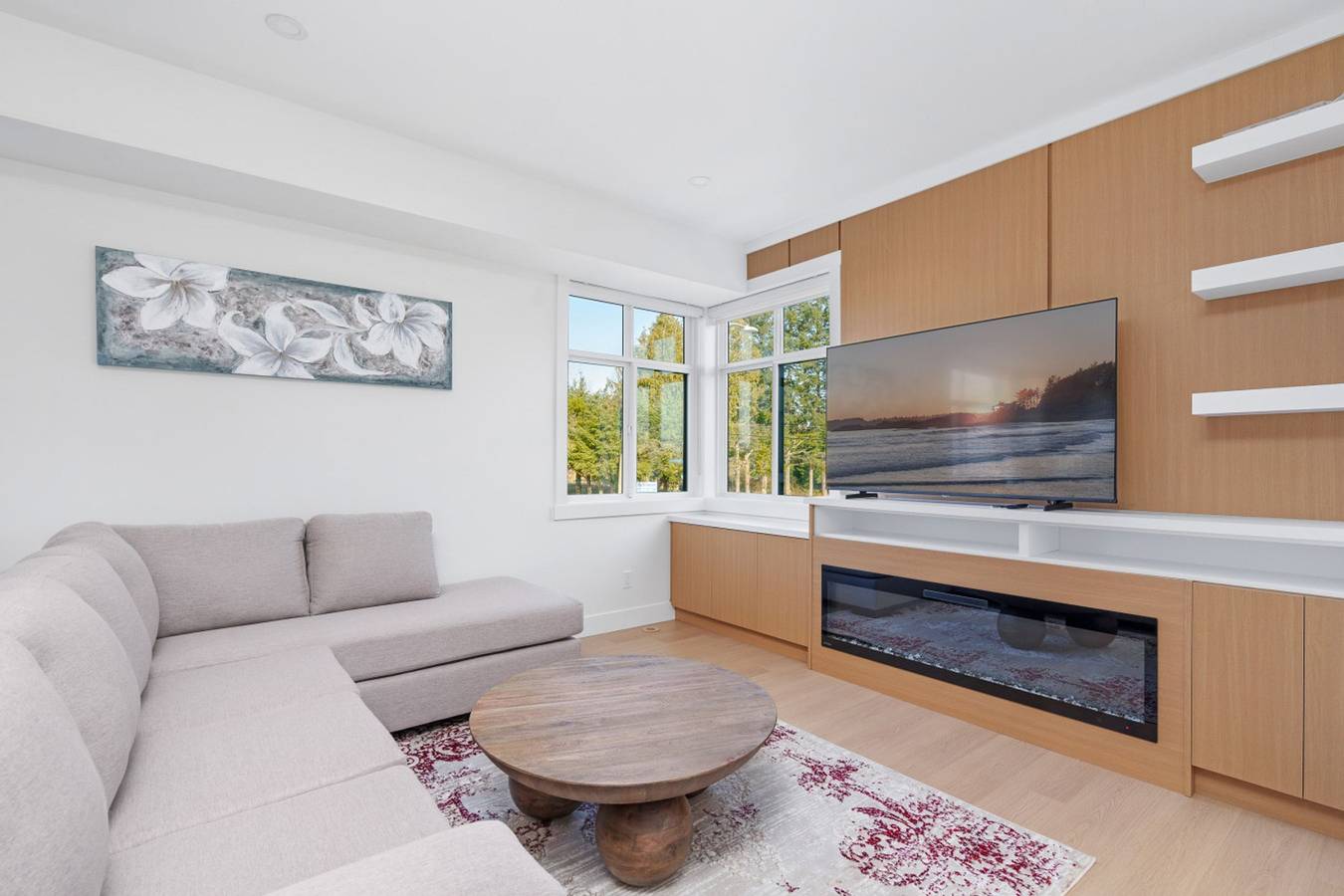 New & Modern 4Br Townhome | Rooftop + Garage in Distrito de Langley (Columbia Británica), Columbia Británica