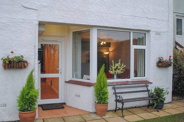 Cottage for 4 people, with garden, with pets in Salcombe