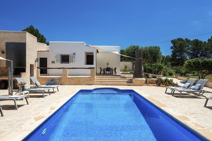 Ferienhaus für 8 Personen, mit Garten in St Llorenc de Balafia