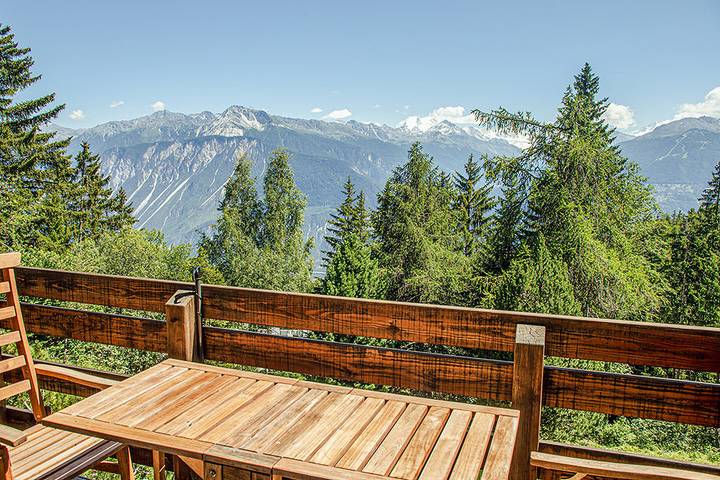Location de vacances pour 8 personnes, avec Balcon ainsi que Jardin et Vue à Randogne - 2
