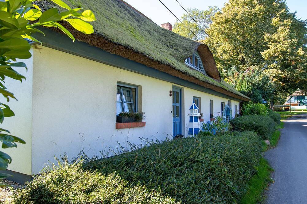 Ganze Wohnung, Lütt Stuuv am Dorfanger - Ferienwohnung in Kenz-Küstrow, Vorpommern