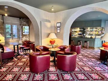 Hôtel pour 2 personnes, avec terrasse à Aubusson