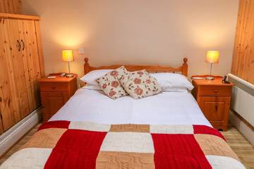 Cottage for 2 People in County Cork, Photo 2