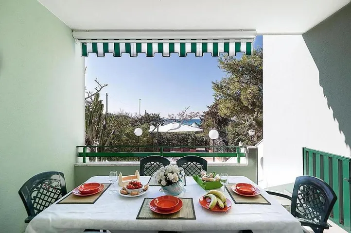 Appartamento vacanze per 6 persone, con panorama e giardino nonché balcone, adatto a famiglie con bambini - 1