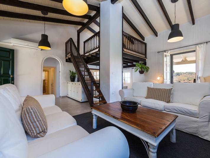 Finca für 8 Personen, mit Terrasse und Pool sowie Garten auf Kreta