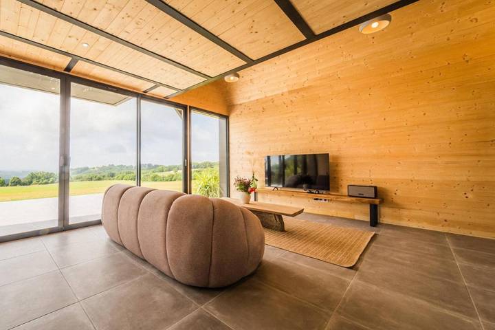 Location de vacances pour 4 personnes, avec terrasse et vue à Sadroc