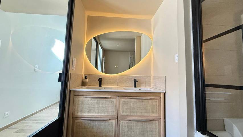 Gîte pour 2 personnes, avec jardin et vue, animaux acceptés à Laval - 2