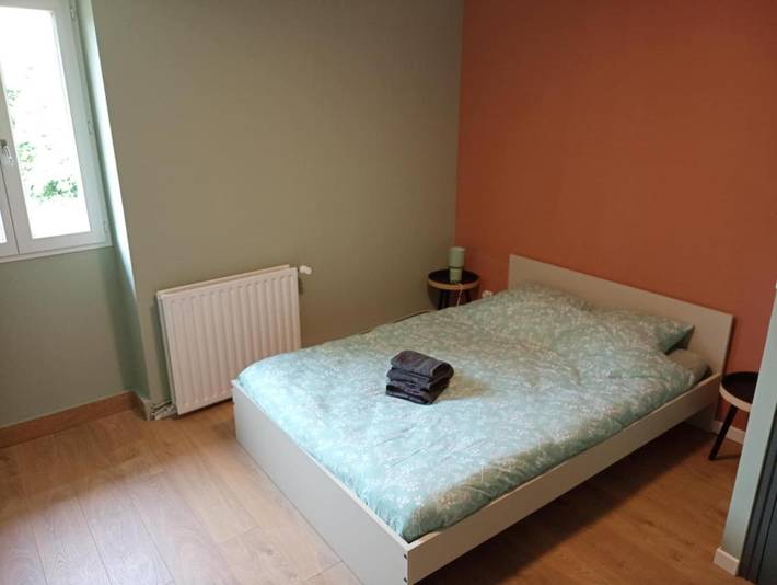 Gîte pour 6 personnes, avec terrasse à Peyrilhac - 3