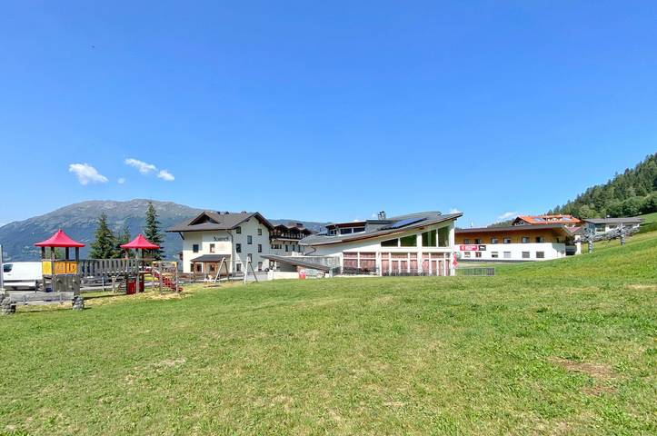 Ganze Ferienwohnung, Ferienhaus Sonneck in Jerzens, Bezirk Imst