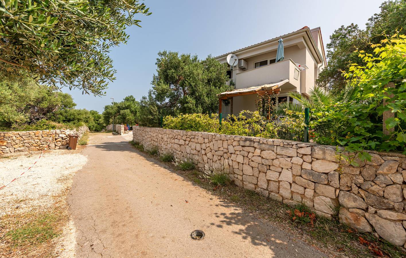 Geheel vakantieappartement, Vakantieappartement voor 3 personen met terras in Novalja, Pag
