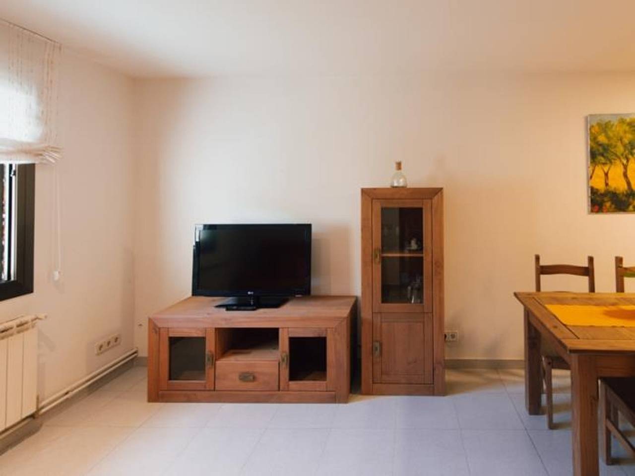 Entire apartment, Renovated apartment in Montardit de Baix, pets allowed in Soriguera, Catalan Pyrenees