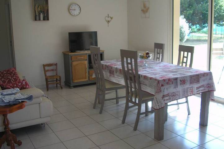 Maison de vacances pour 4 personnes, avec terrasse à Lalinde