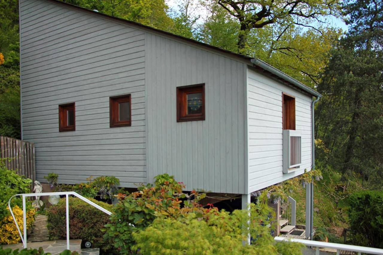 La maisonnette en bois in Sébrazac, Aveyron
