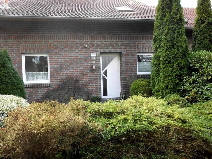 Ferienwohnung für 3 Personen, mit Balkon und Terrasse sowie Ausblick in Bockhorn