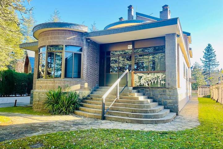 Holiday home for 17 people, with balcony and hot tub as well as garden - 1