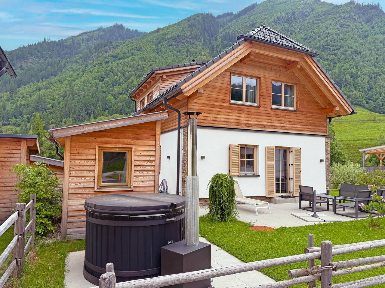 Exklusive Lodge mit Kamin, Sauna und Hot Tub in Rottenmanner und Wölzer Tauern, Irdning-Donnersbachtal