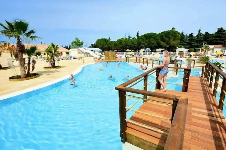 Camping pour 4 personnes à Lunel - 3