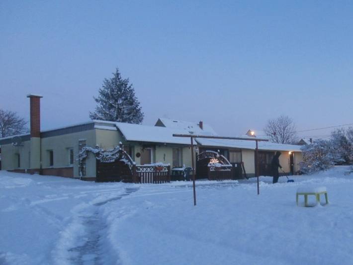 Ferienwohnung für 5 Personen, mit Terrasse und Seeblick, kinderfreundlich in Malchin