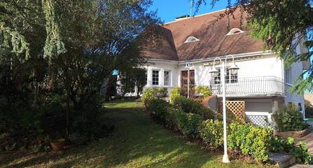 Maison d’hôte pour 13 personnes, avec jardin ainsi que vue et piscine à Gujan-Mestras