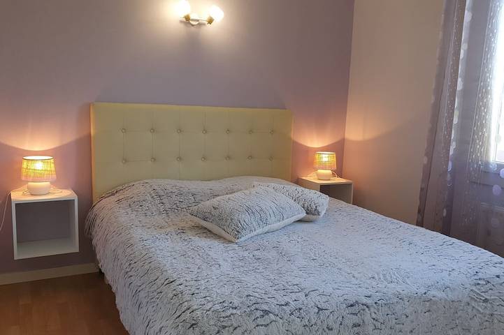 Gîte pour 10 personnes, avec balcon et jardin à Saint-André-d'Allas - 2