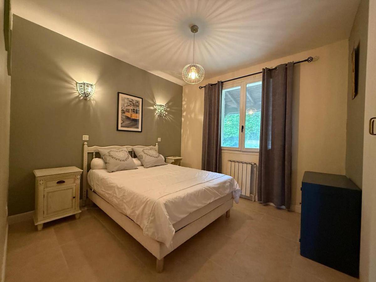 Double Room in Villeneuve-sur-Lot, Quercy