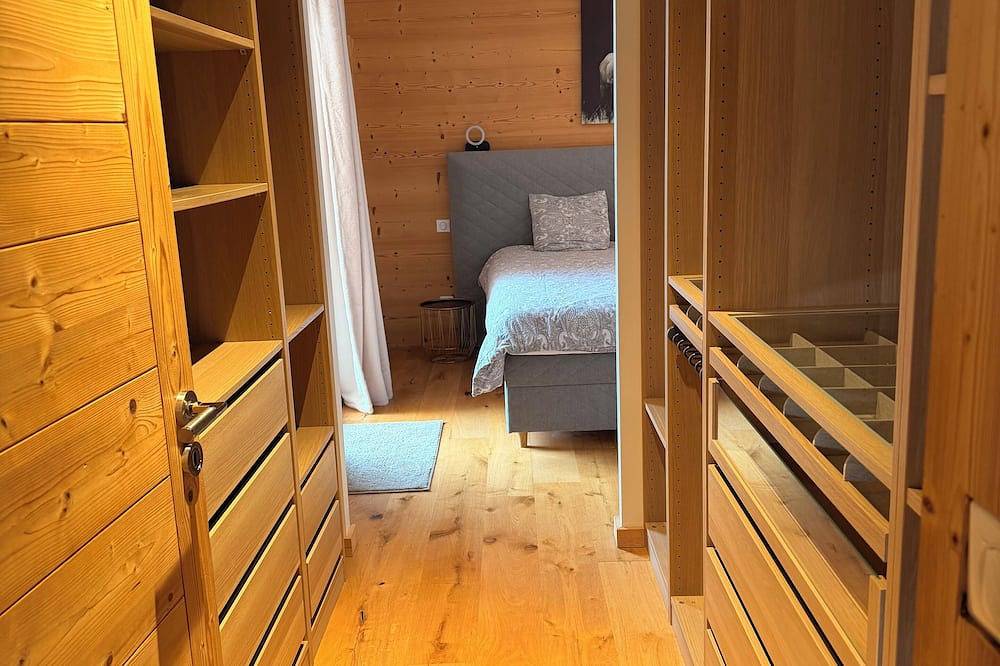 Mountain chalet overlooking Cordon near Combloux, Megeve and Chamonix in Sallanches, Pays du Mont-Blanc