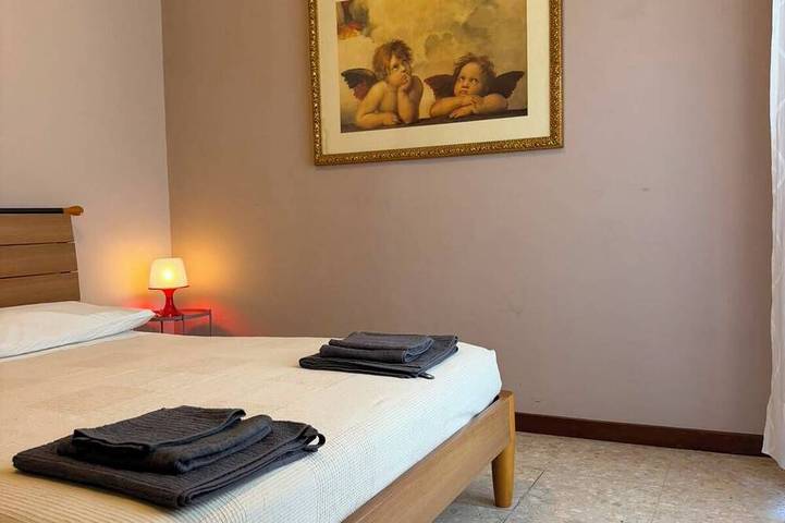 Appartement entier, Spacious apartment in the historic center of Fondi in Fondi, Province de Latina