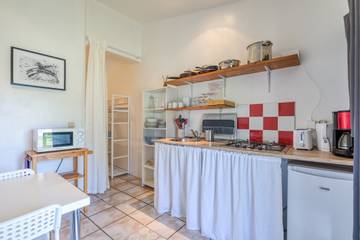 Maison De Vacances pour 4 Personnes dans Saintes-Maries-de-la-Mer, Parc naturel régional de Camargue, Photo 3