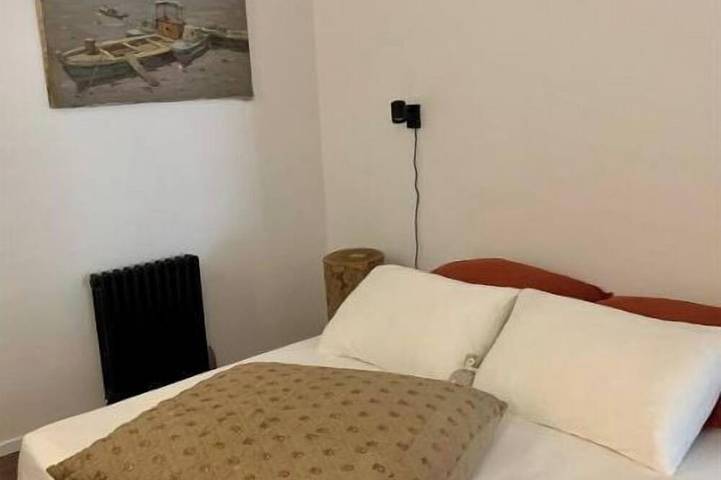 Location de vacances pour 9 personnes, avec jardin ainsi que jacuzzi et terrasse à Beaurecueil - 3