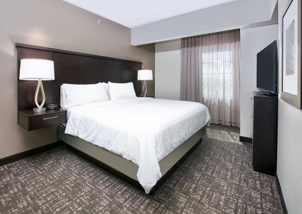 Appartement entier, Staybridge Suites Plano - Richardson Area in Plano, Comté de Collin