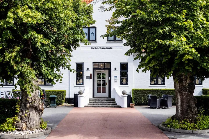 Hotel für 2 Personen, mit Sauna und Whirlpool sowie Garten und Pool - 1