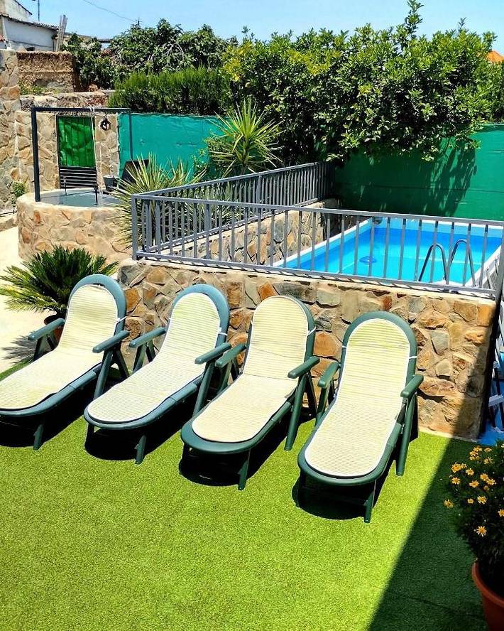 Casa de vacaciones para 7 personas, con Terraza además de Jardín y Piscina en Provincia de Badajoz