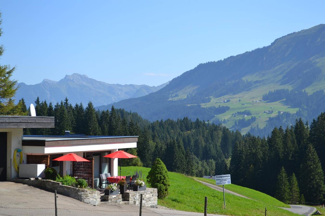 Ganze Ferienwohnung, Appartement -Nr. 1  Dusche/Wc, 1 Schlafraum in Mittelberg, Kleinwalsertal