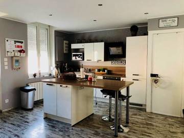 Gîte pour 6 personnes, avec terrasse à Albert