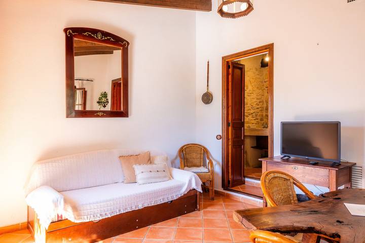 Apartamento inteiro, Apartamento de férias "Ses Solls" com vista para a montanha, piscina partilhada e Wi-Fi in Petra (Espanha), Maiorca Centro