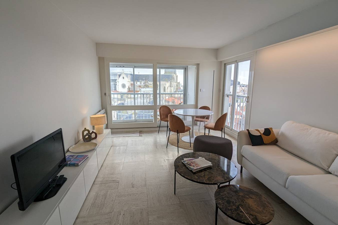 Ganze Wohnung, Loving cocoon with furnished balcony in Les Sables-d'Olonne, Vendée